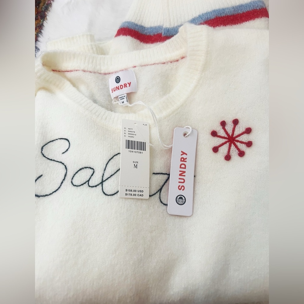 NWT Med Sundry Salute Sweater - Picture 4 of 4